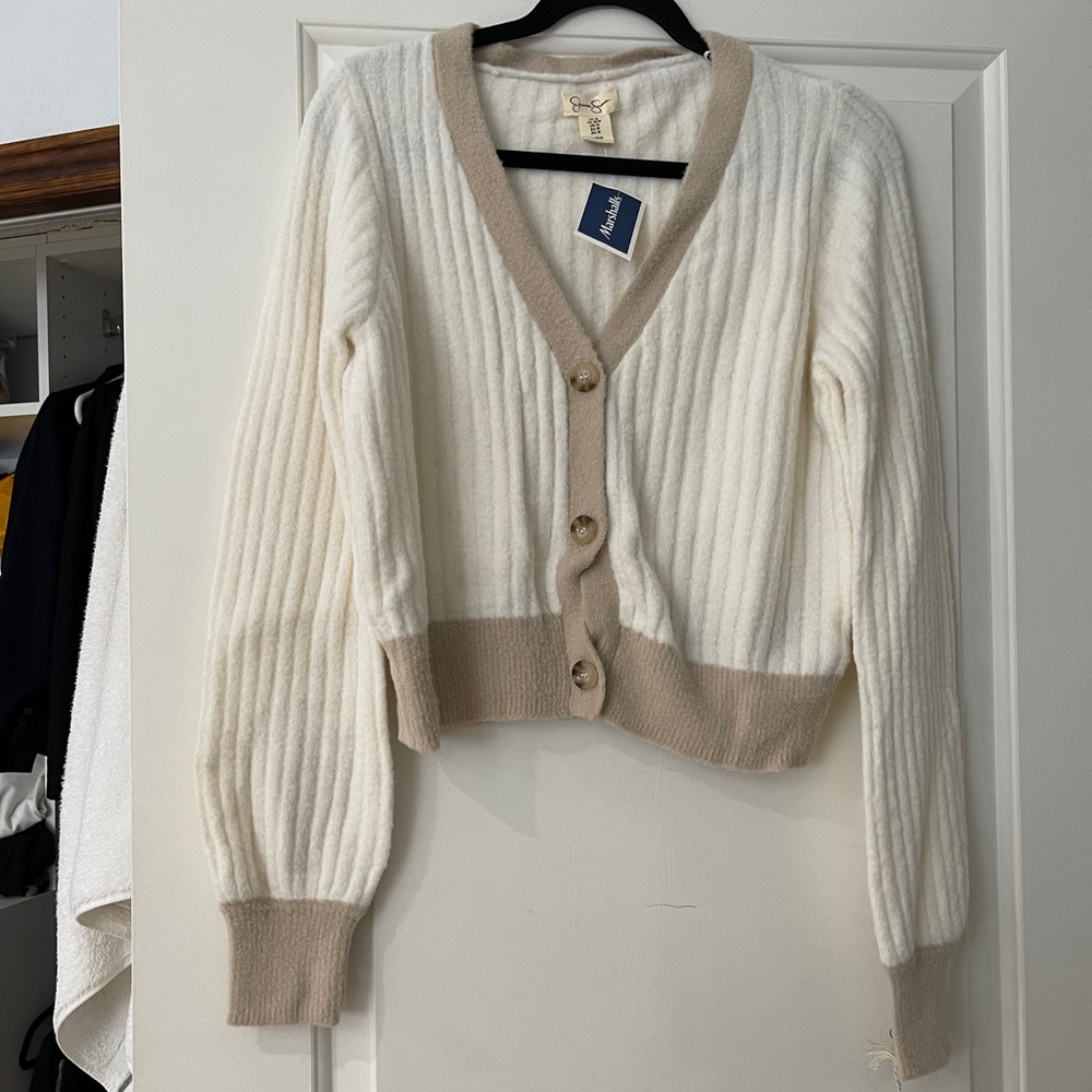 Knit sweater